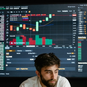 ֪ʶ��Ȩ���Ʊ������ҵ���ھ�Ƹ�������ǻ�