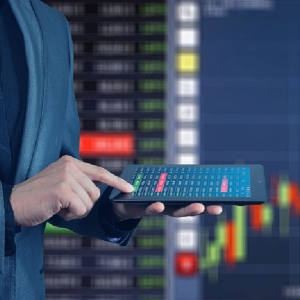 Ͷ�ʼҹ�ָ�ڻ����֣��г����ĵ�΢���貽