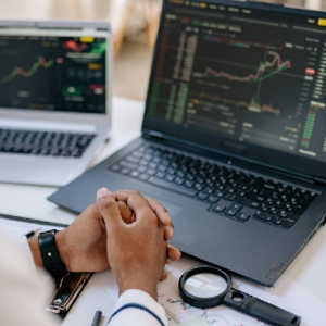 ��������н��׹���