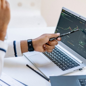 �����Ա��ҵ�ʸ�֤